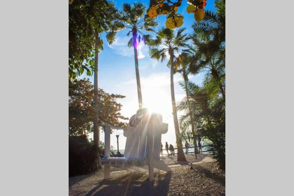 Sea Spray, Studio 114, Beach Steps Away! Pool+Wifi 拉斯金 外观 照片