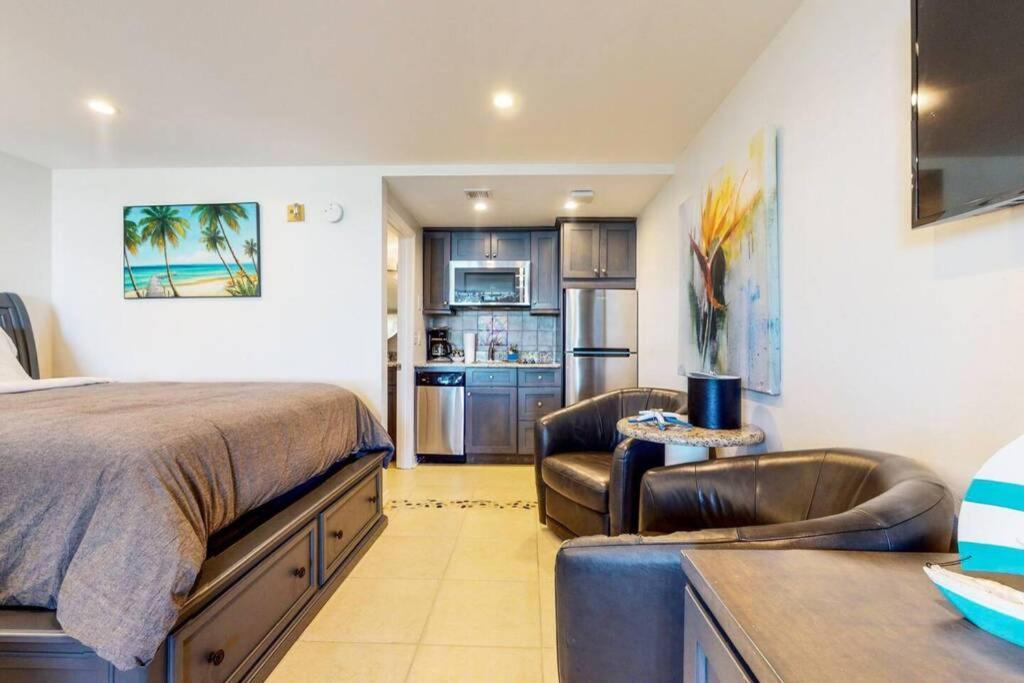Sea Spray, Studio 114, Beach Steps Away! Pool+Wifi 拉斯金 外观 照片